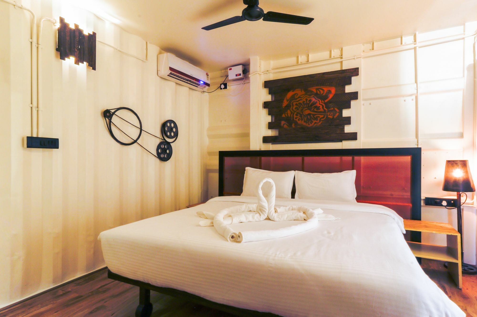 Beach Box Hotel Baga Gosavvy Collection Eksteriør billede