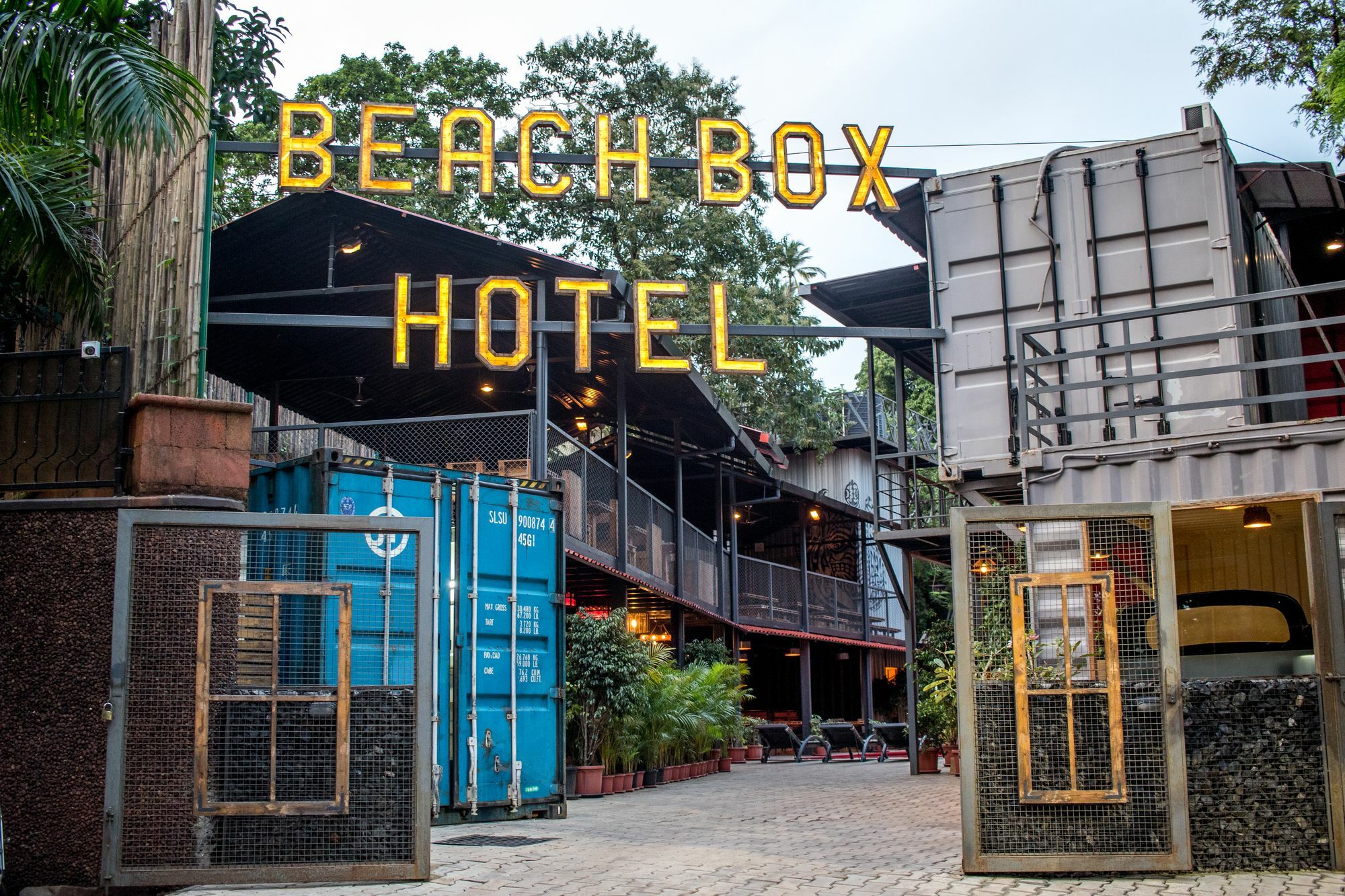 Beach Box Hotel Baga Gosavvy Collection Eksteriør billede